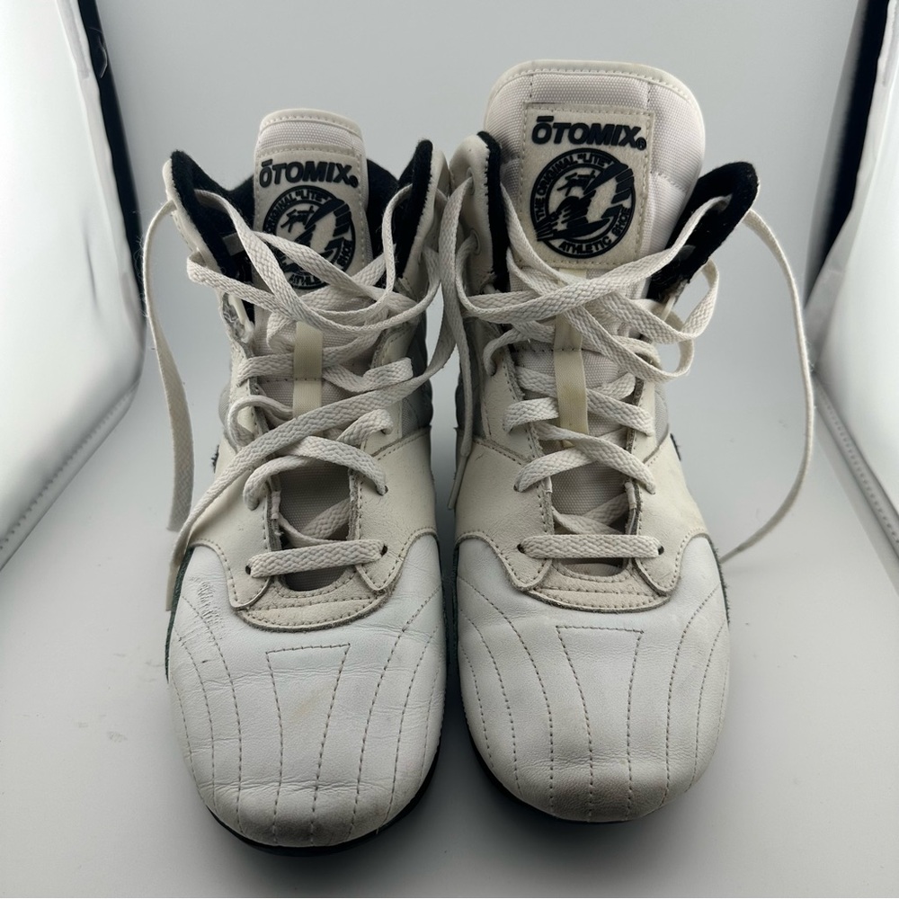 Otomix FX4000 Bodybuilding Weightlifting Shoe White Black Mens 6 Womens 7.5